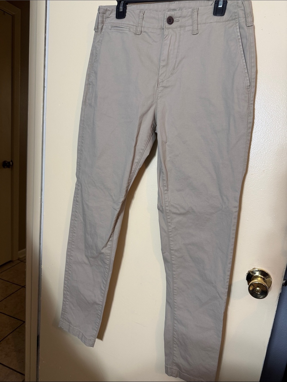 American Eagle Outfitters Slim Chinos in Light Taupe